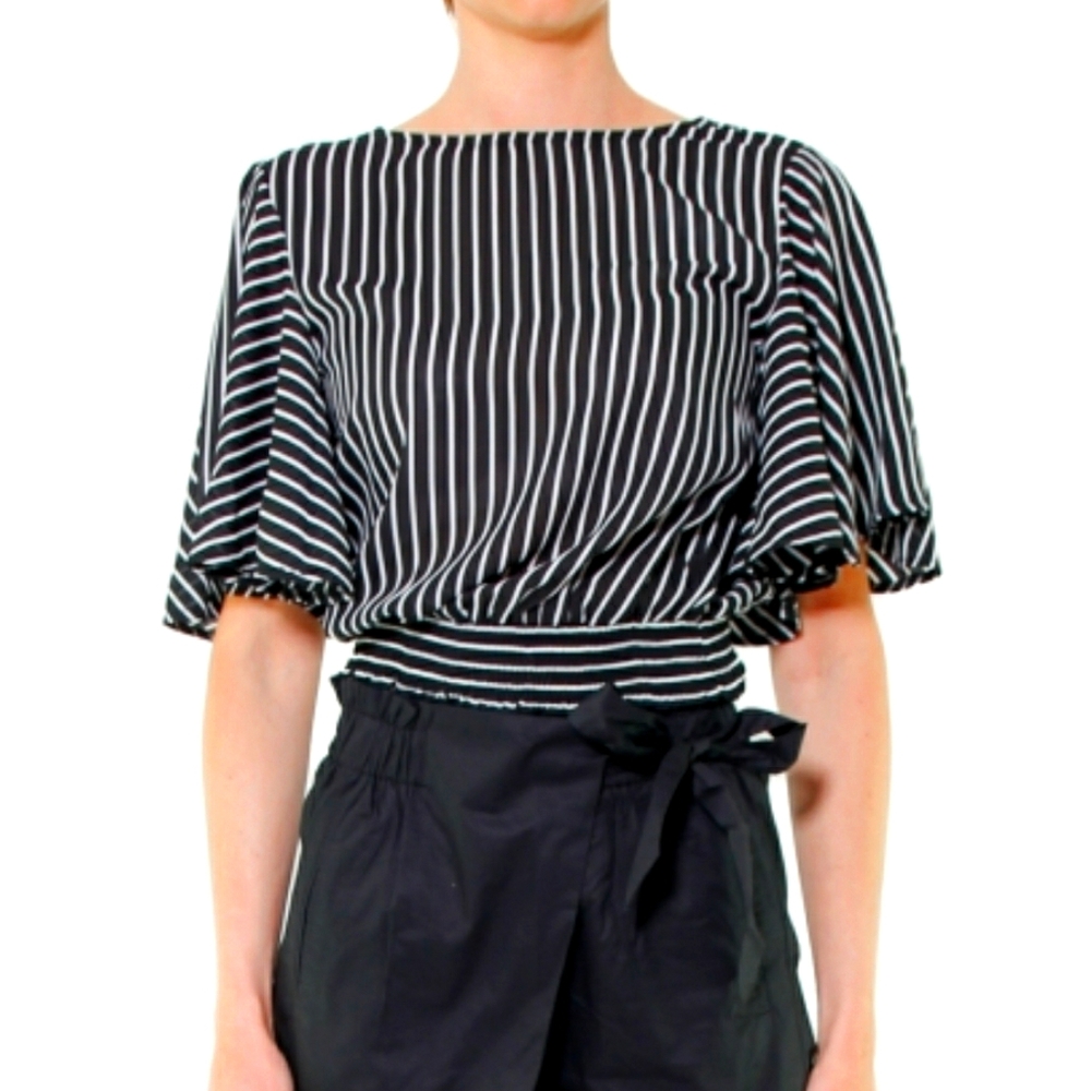 NWT- Molly Bracken Cropped Blouse